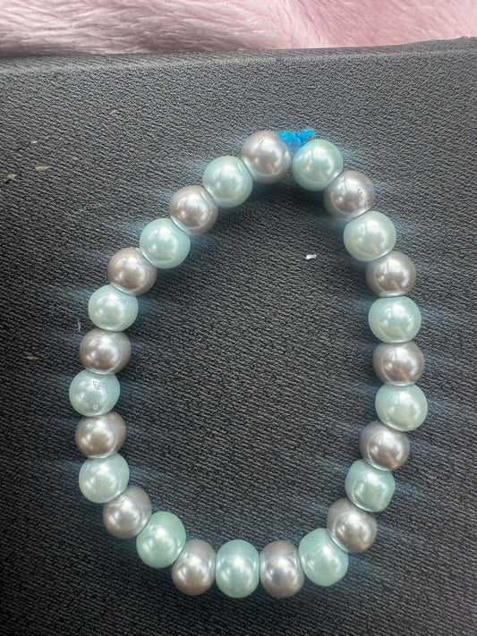 Icebound Lagoon Charm